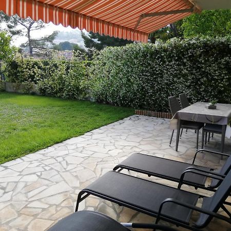 Appartement Le Belvedere 罗克布吕讷-卡普马丹 外观 照片