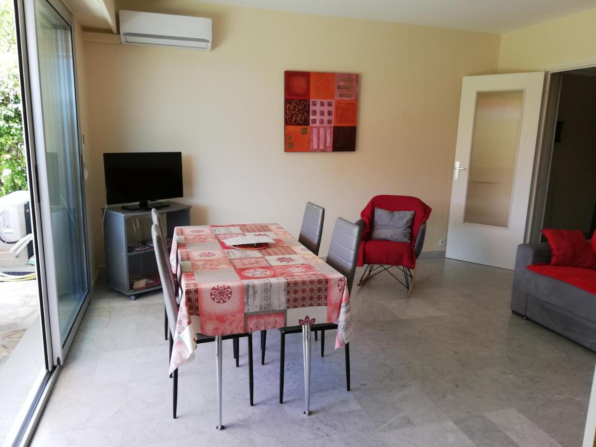 Appartement Le Belvedere 罗克布吕讷-卡普马丹 外观 照片