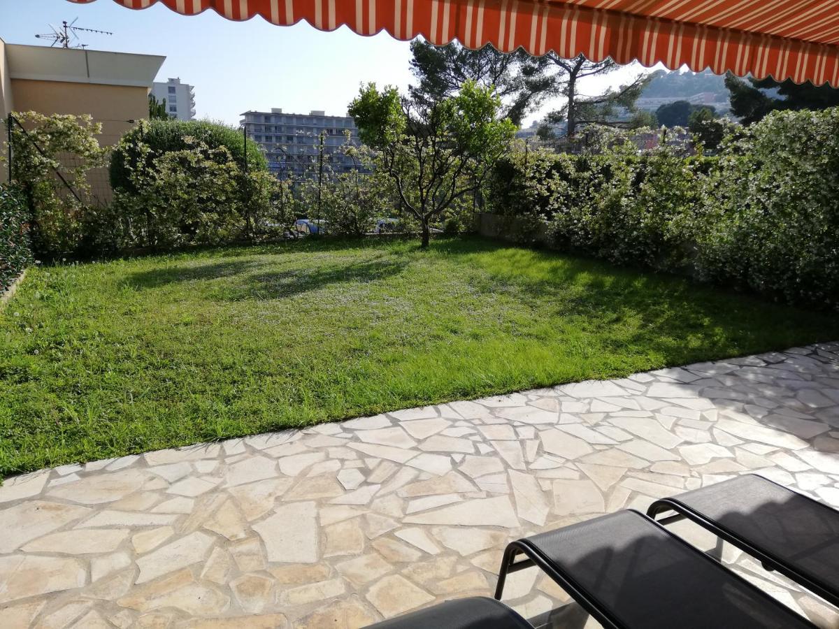 Appartement Le Belvedere 罗克布吕讷-卡普马丹 外观 照片