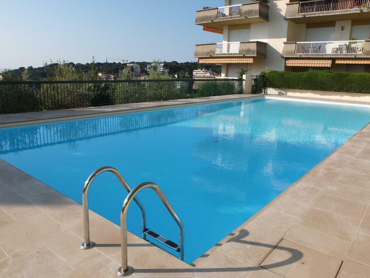 Appartement Le Belvedere 罗克布吕讷-卡普马丹 外观 照片