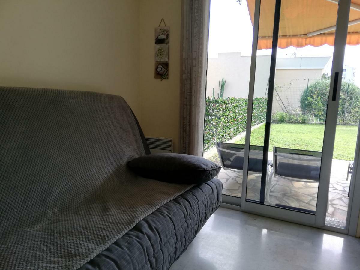Appartement Le Belvedere 罗克布吕讷-卡普马丹 外观 照片